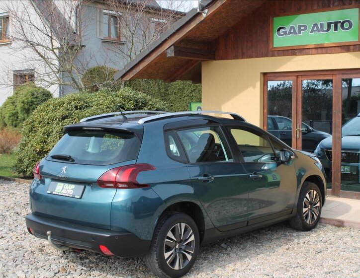 Peugeot 2008 SUV / Terénní 1,2 l 60 kw