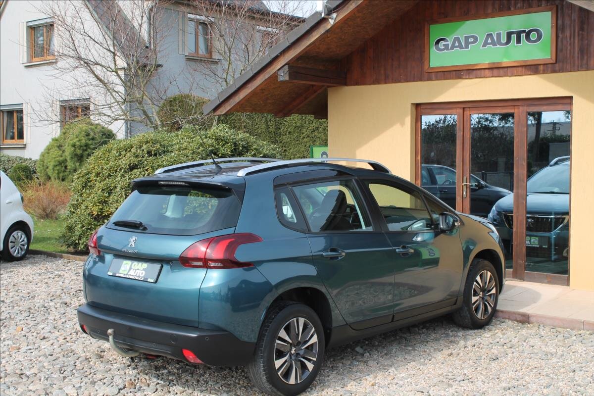 Peugeot 2008 SUV / Terénní 1,2 l 60 kw