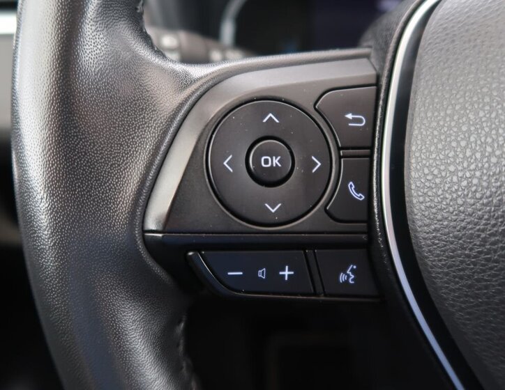 Toyota RAV4 SUV 2,5 l 131 kw