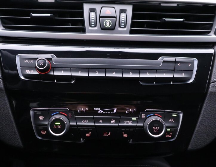 BMW X1 SUV 1,5 l 100 kw