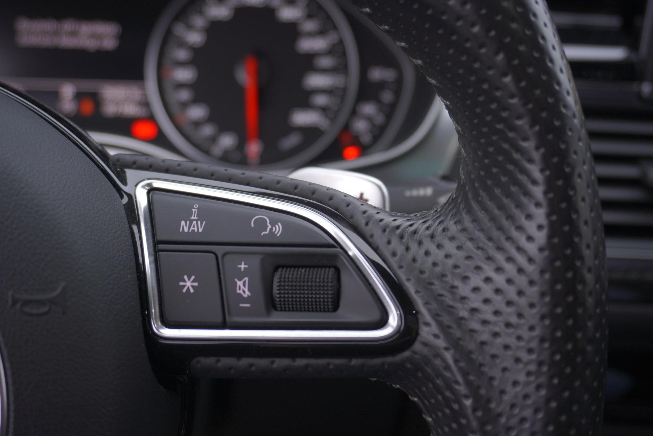 Audi RS 6 Hatchback 4,0 l 412 kw