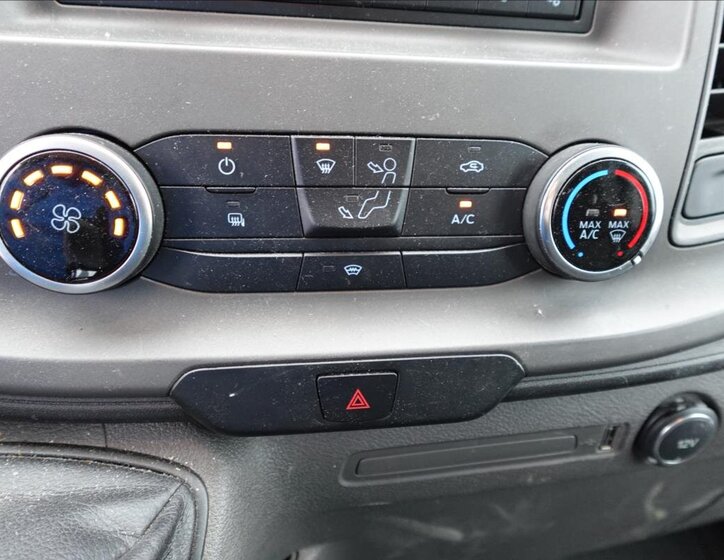 Ford Transit Custom Ostatní 2,0 l 77 kw