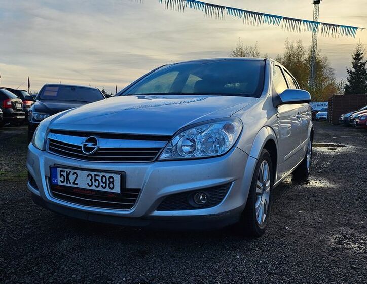 Opel Astra 1