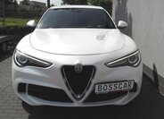 Alfa Romeo Stelvio SUV / Terénní 2,9 l 375 kw