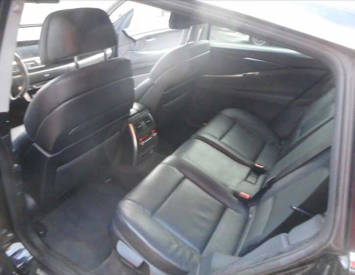 BMW Řada 5 Sedan / Limuzína 3,0 l 220 kw