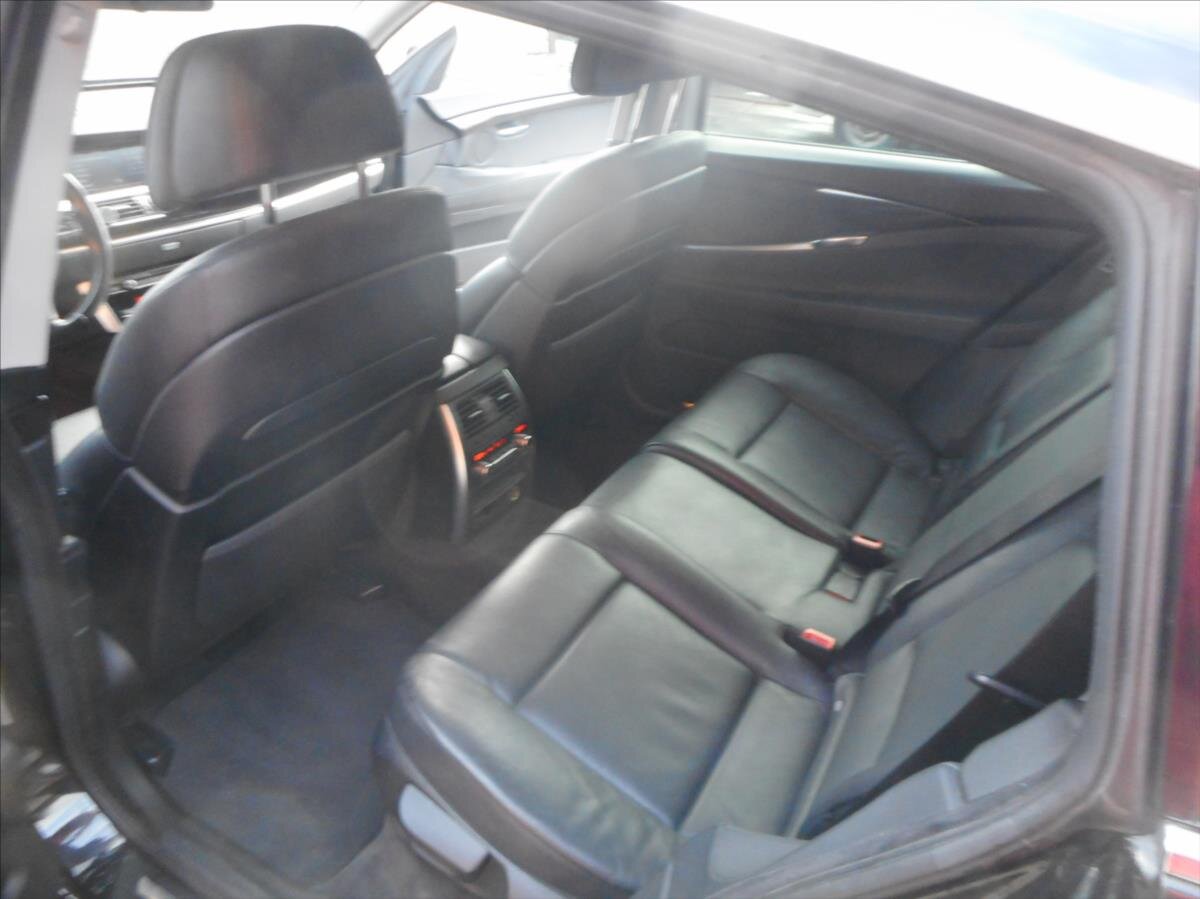 BMW Řada 5 Sedan / Limuzína 3,0 l 220 kw