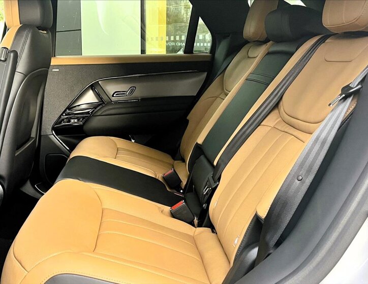 Land Rover Range Rover Sport SUV / Terénní 3,0 l 183 kw