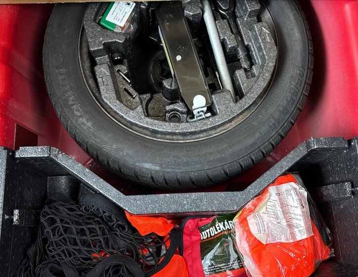 Škoda Rapid Liftback 1,2 l 77 kw