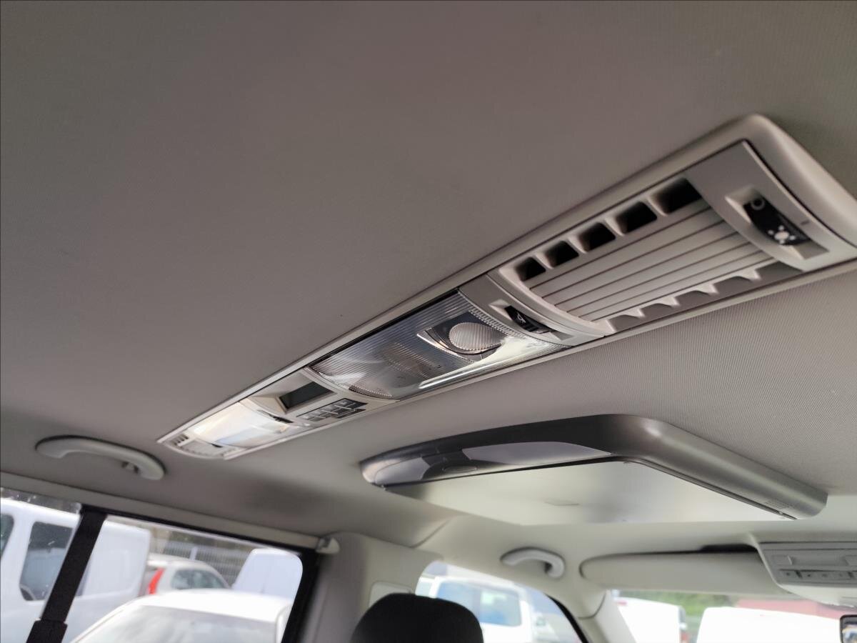 Volkswagen Caravelle Ostatní 2,5 l 96 kw