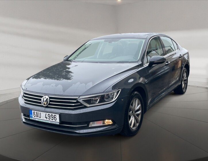 Volkswagen Passat Sedan / Limuzína 2,0 l 110 kw
