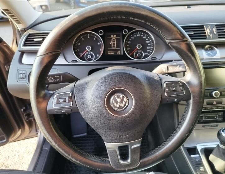 Volkswagen Passat 14