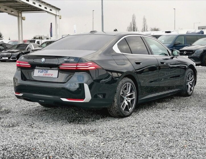 BMW i5 Sedan 0,0 290 kw