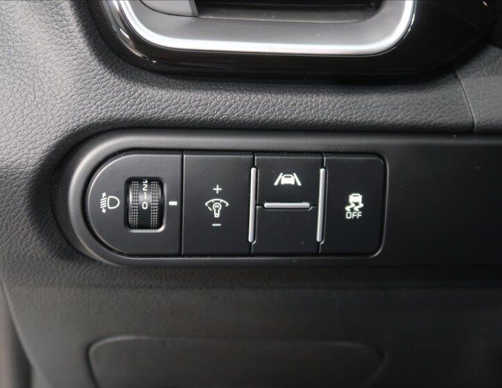 KIA XCeed SUV / Terénní 1,5 l 103 kw