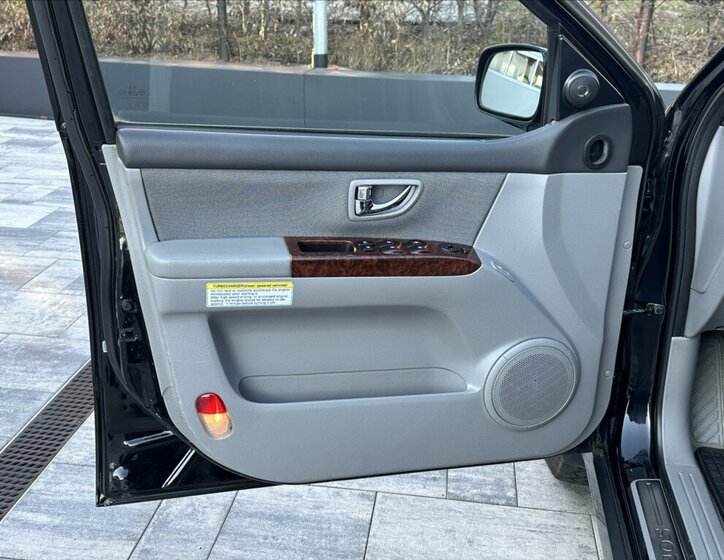 KIA Sorento SUV / Terénní 2,5 l 103 kw