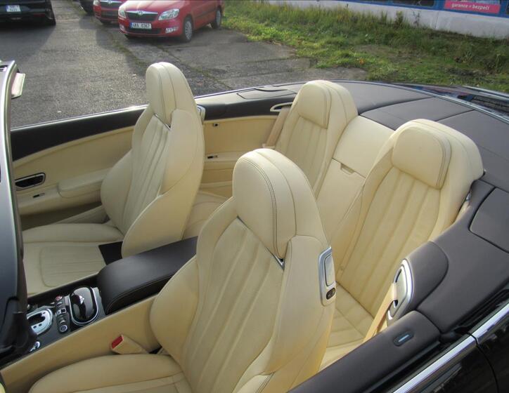 Bentley Continental GTC 10