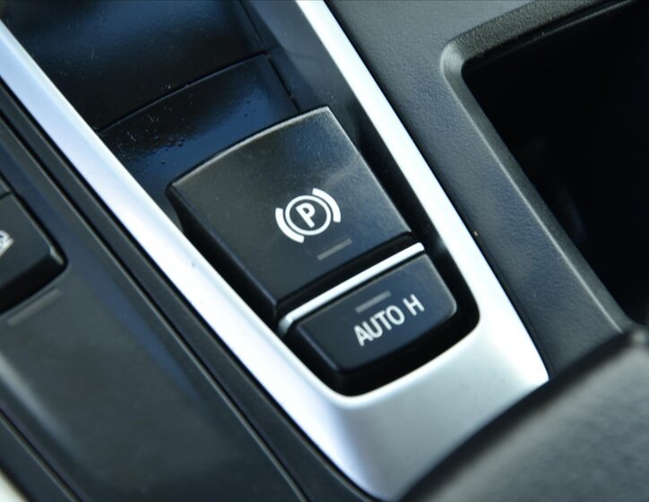 BMW X5 SUV / Terénní 3,0 l 204 kw