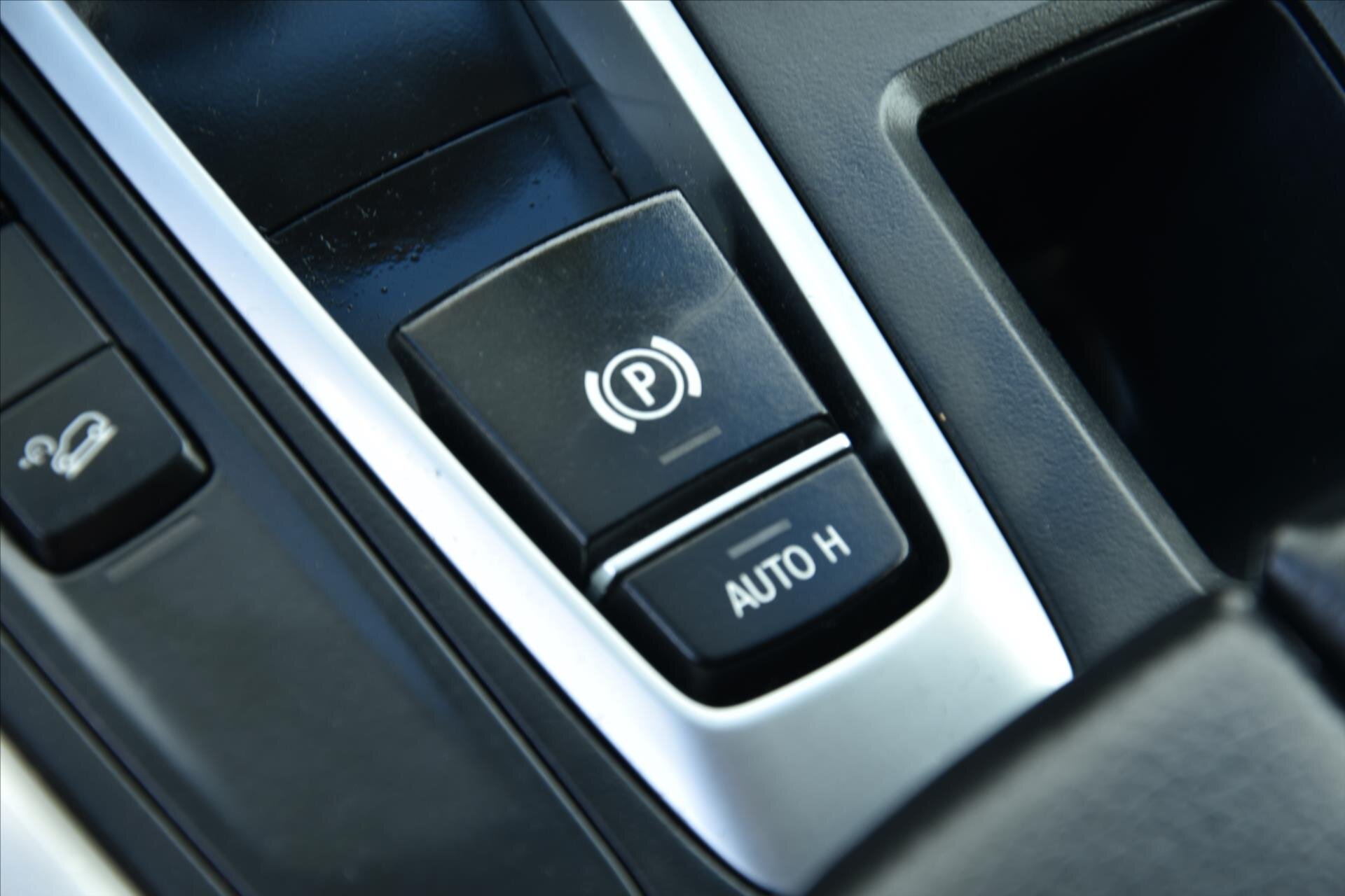 BMW X5 SUV / Terénní 3,0 l 204 kw