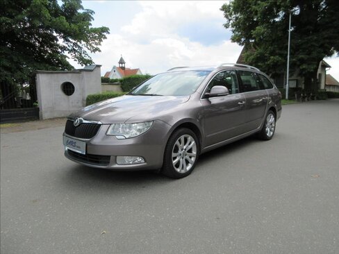 Škoda Superb Kombi 1,8 l 118 kw