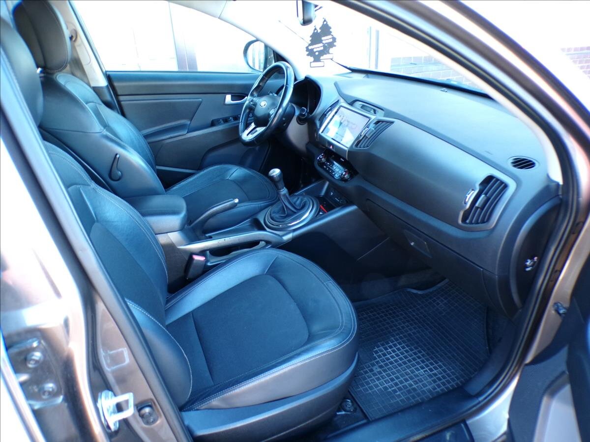 KIA Sportage Kombi 2,0 l 120 kw