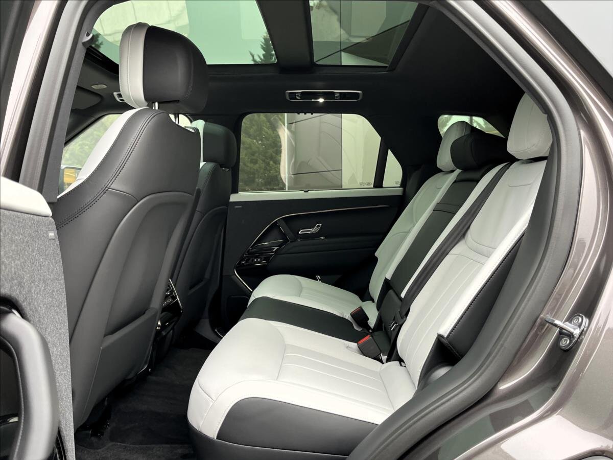 Land Rover Range Rover Sport SUV 3,0 l 221 kw