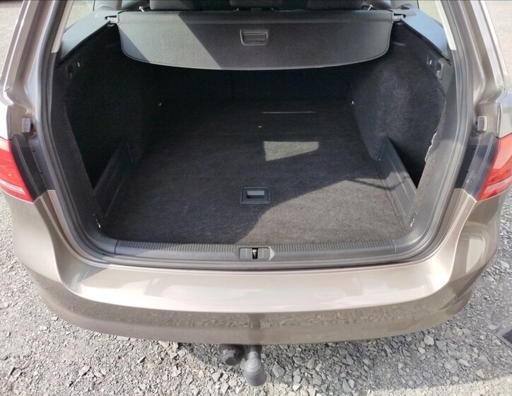 Volkswagen Passat Kombi 2,0 l 103 kw