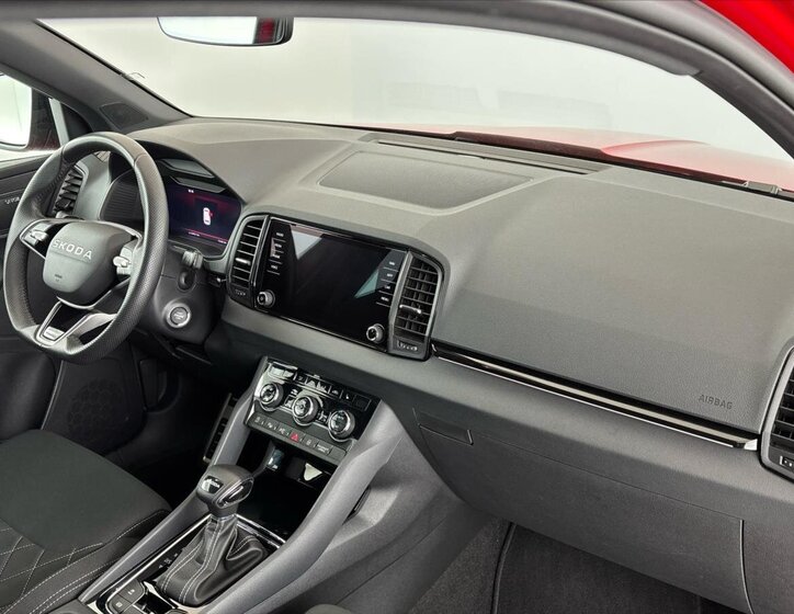 Škoda Karoq SUV / Terénní 1,5 l 110 kw