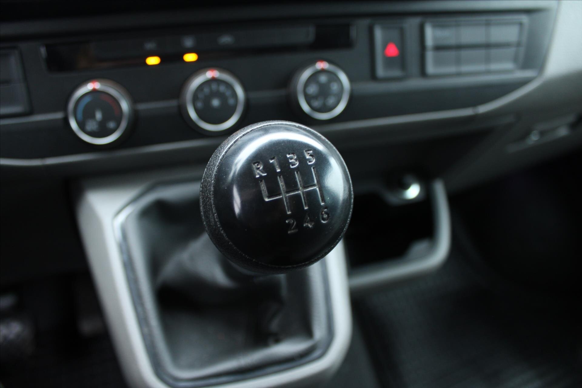 Volkswagen Transporter Kombi 2,0 l 110 kw