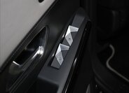 DS Automobiles DS7 Crossback SUV 1,6 l 221 kw