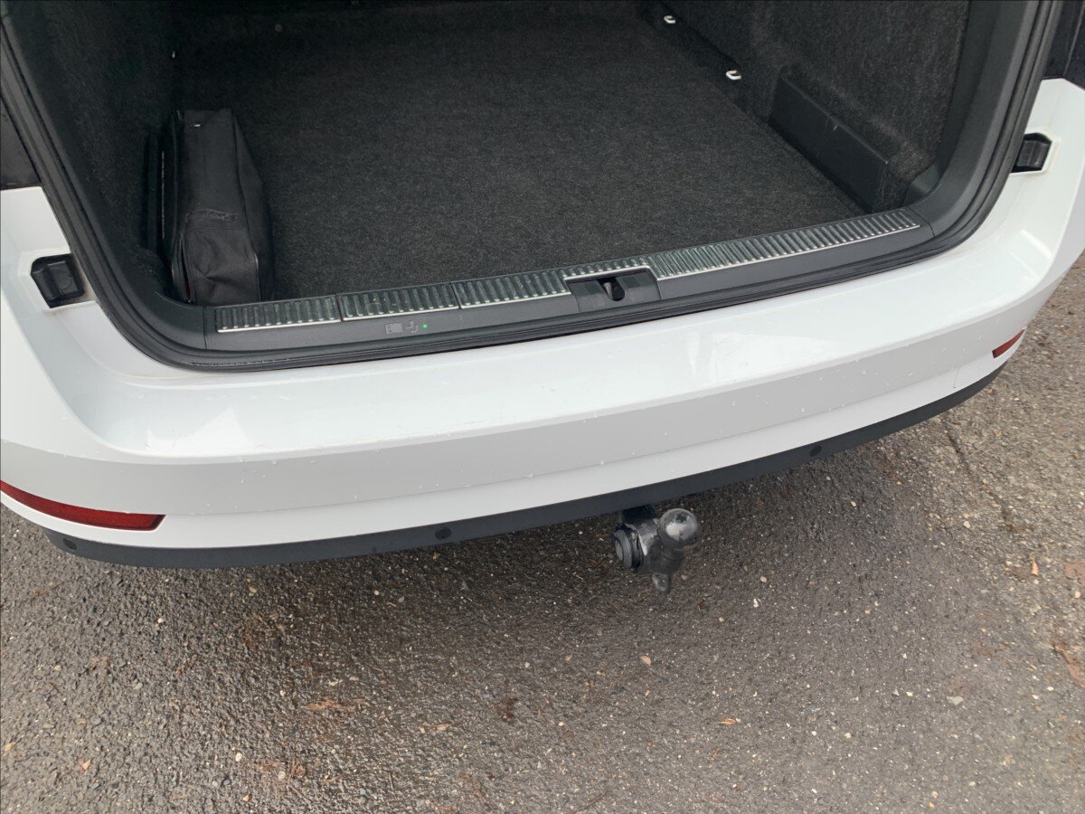 Škoda Superb Kombi 2,0 l 110 kw