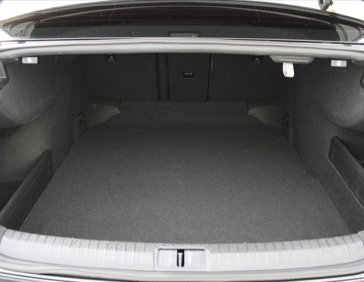 Volkswagen Passat 12