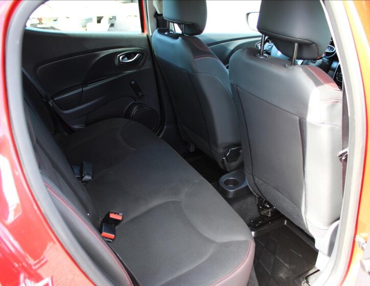 Renault Clio Hatchback 898,0 66 kw