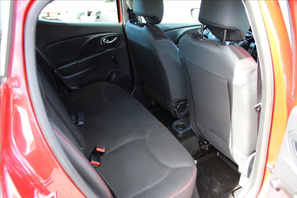 Renault Clio Hatchback 898,0 66 kw