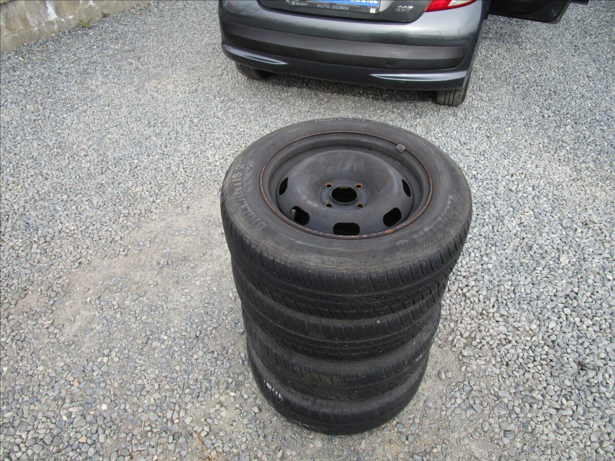 Peugeot 207 Hatchback 1,4 l 70 kw