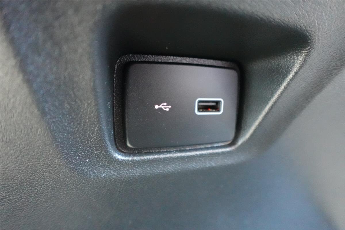 Peugeot Boxer Valník 2,2 l 121 kw