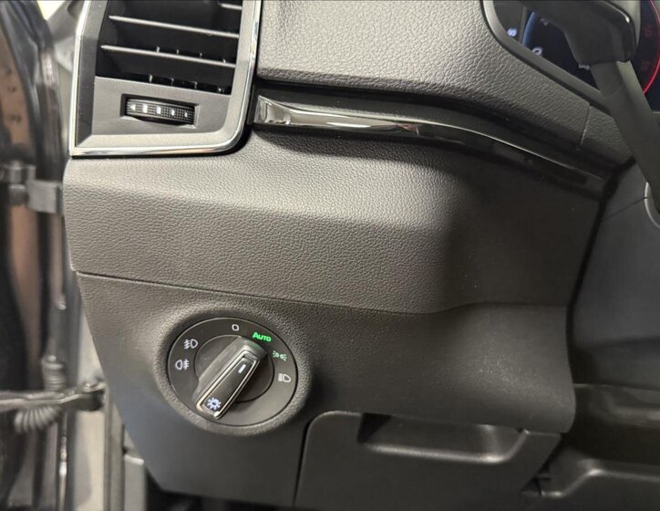 Škoda Karoq Kombi 2,0 l 110 kw