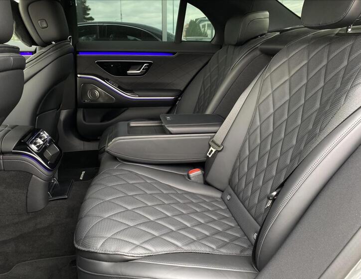 Mercedes-Benz Třídy S 11