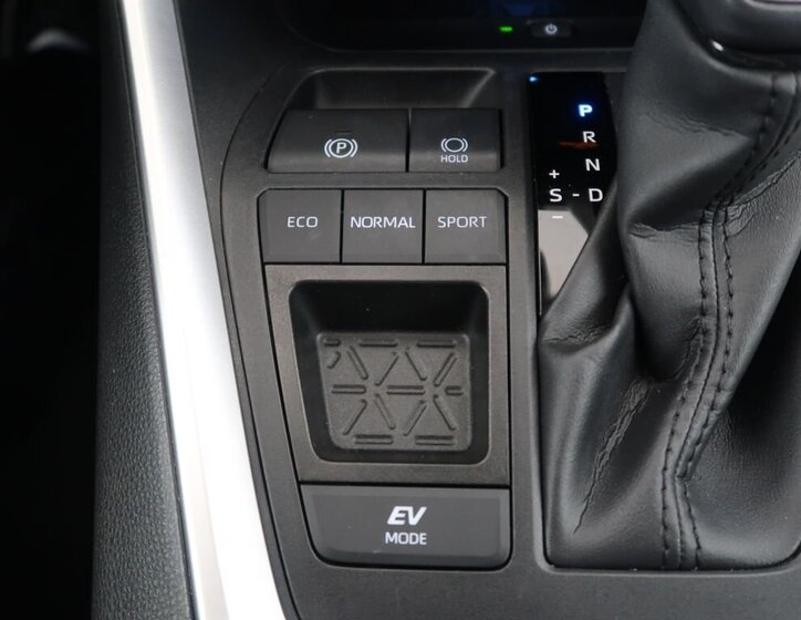 Toyota RAV4 Kombi 2,5 l 131 kw