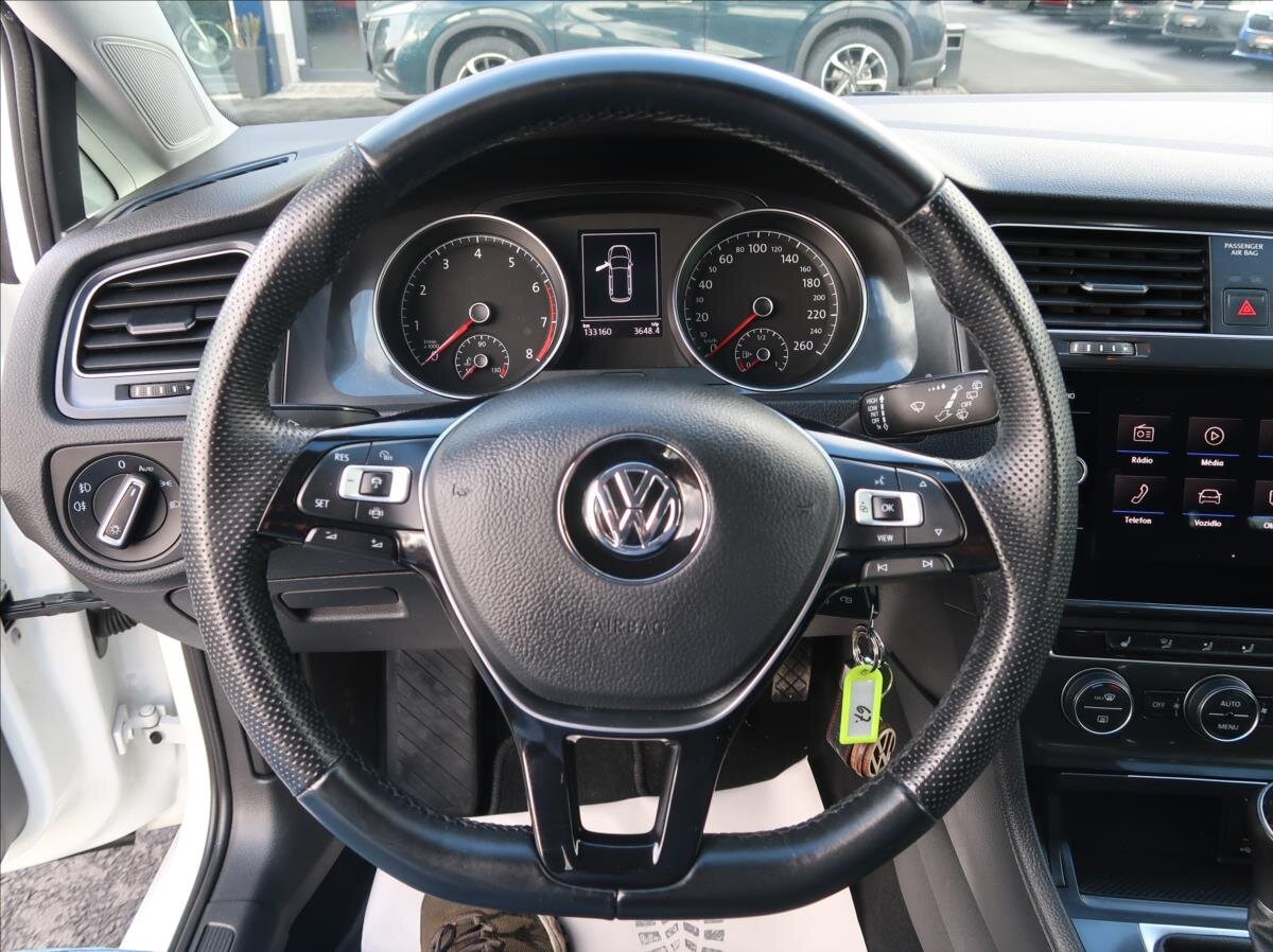 Volkswagen Golf Kombi 1,5 l 96 kw