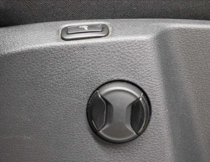 Volkswagen Touran Kombi 2,0 l 110 kw