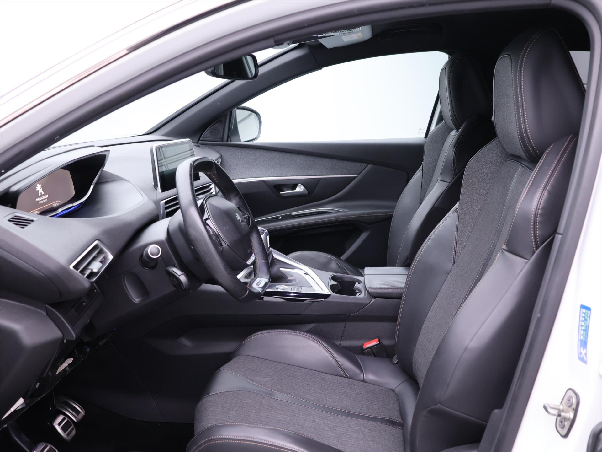 Peugeot 3008 SUV 2,0 l 110 kw