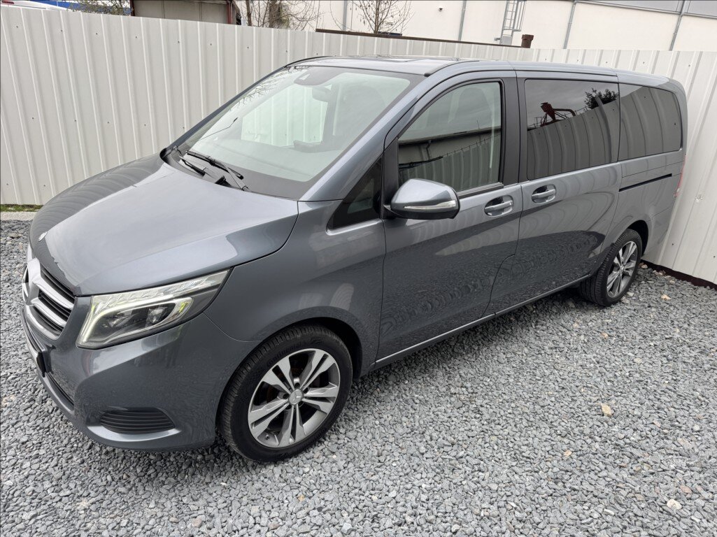 Mercedes-Benz Třídy V Kombi 2,1 l 120 kw