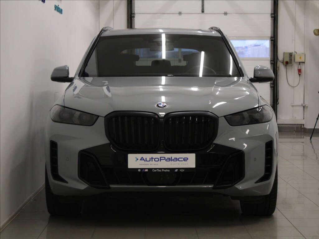 BMW X5 SUV / Terénní 3,0 l 210 kw