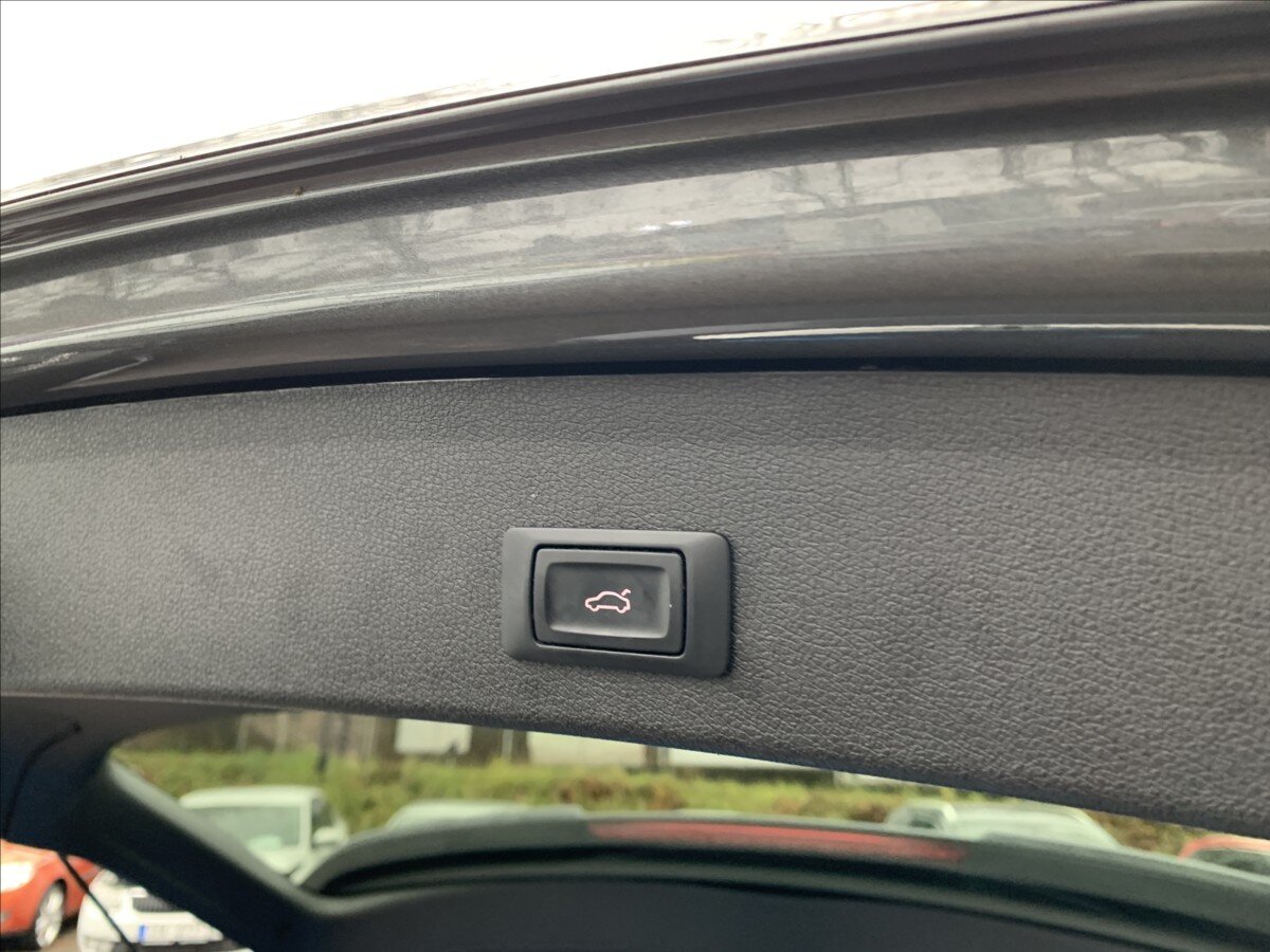 Audi Q5 SUV 2,0 l 140 kw