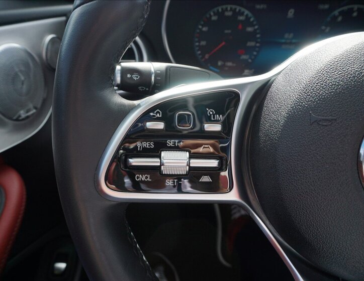 Mercedes-Benz Třídy C Kabriolet 2,0 l 190 kw