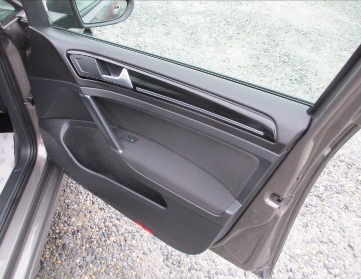 Volkswagen Golf Hatchback 1,4 l 103 kw