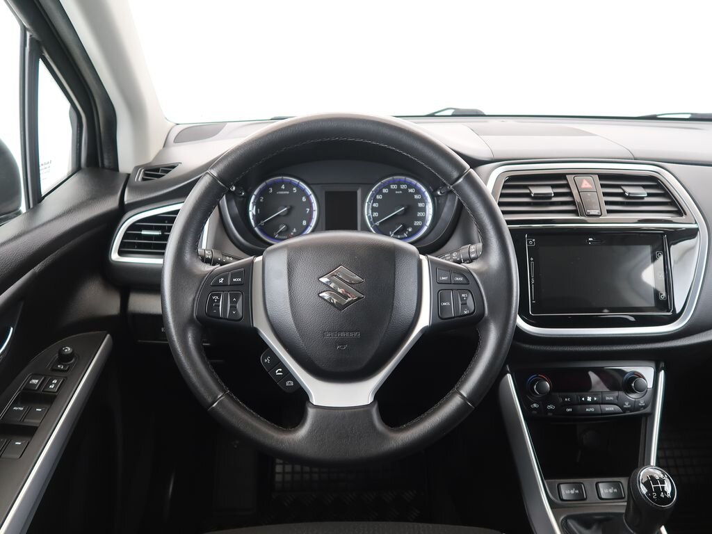 Suzuki SX4 SUV 998,0 82 kw