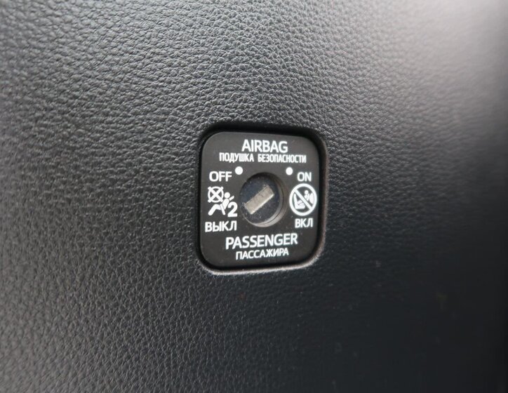 Toyota Corolla Sedan / Limuzína 1,8 l 72 kw