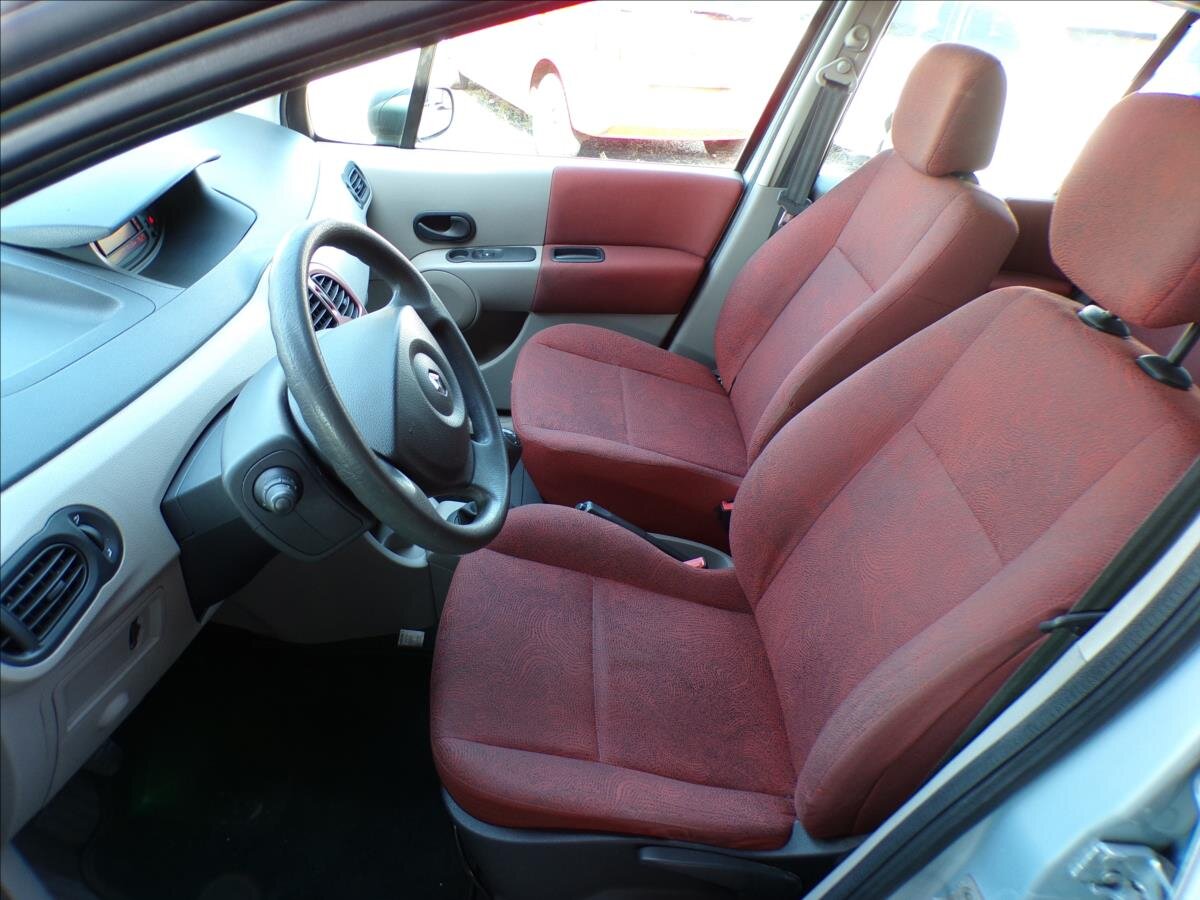 Renault Modus Hatchback 1,1 l 55 kw