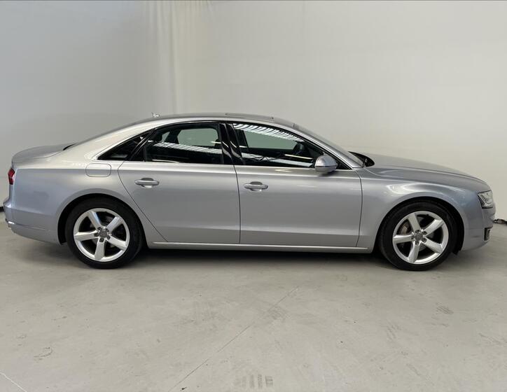 Audi A8 3