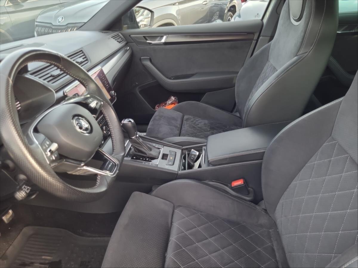 Škoda Superb Kombi 2,0 l 110 kw